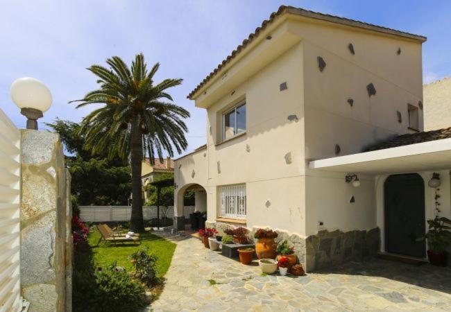 Global Maria - Villa With Bbq In Cambrils Bagian luar foto