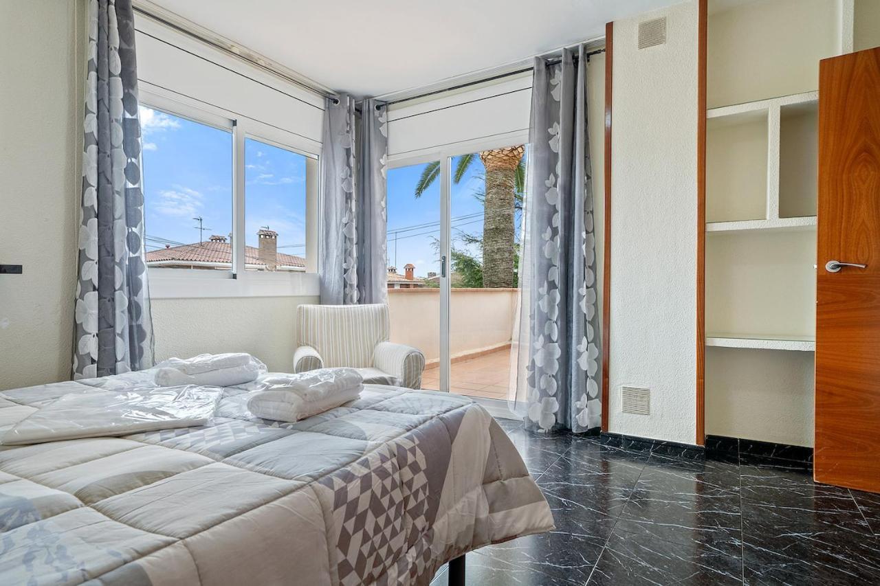 Global Maria - Villa With Bbq In Cambrils Bagian luar foto