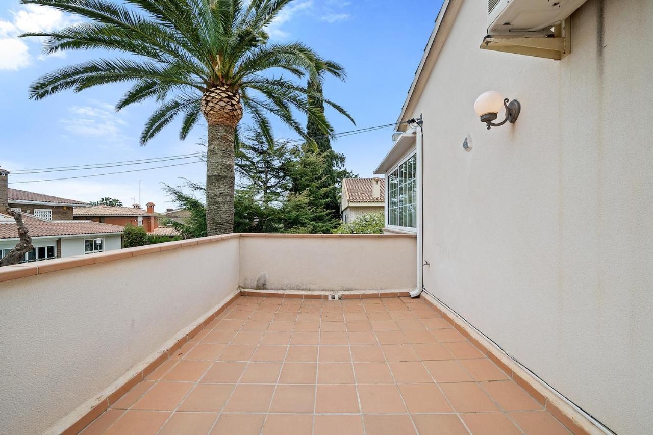 Global Maria - Villa With Bbq In Cambrils Bagian luar foto