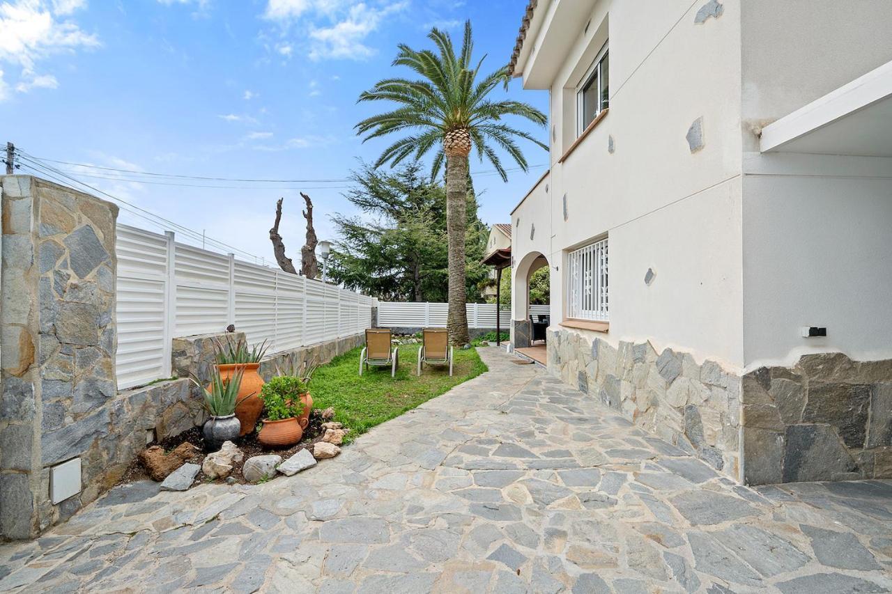 Global Maria - Villa With Bbq In Cambrils Bagian luar foto